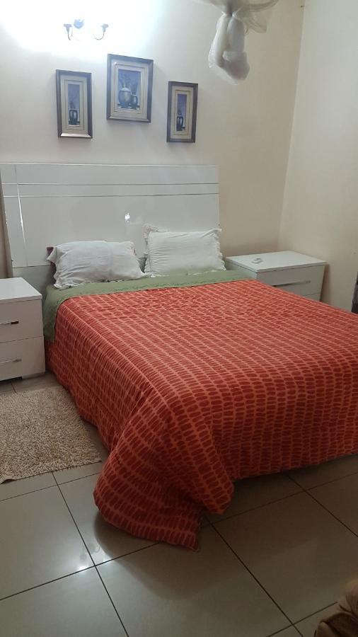 Carlcyn Homestay Gaborone Exteriör bild
